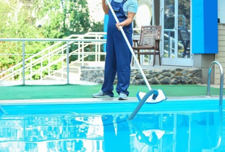 boca raton pool cleaning services